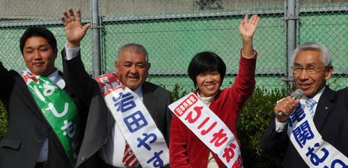 一宮市議選予定候補者　（左から)はしもと浩三、岩田やすお、ひこさか和子、尾関むねおの各氏