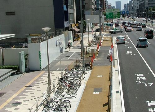 街路樹がなくなった伏見通り